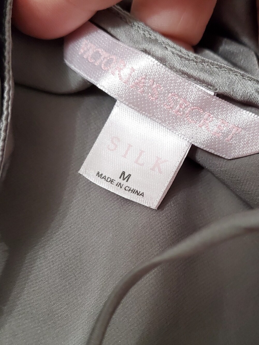 Victoria's Secret 100% Silk Slip Dress M Taupe Gray Spaghetti Strap Chemise Y2K - Picture 6 of 6